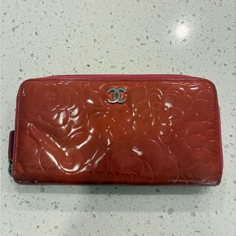 Chanel Zippy Wallet Pink Authentic